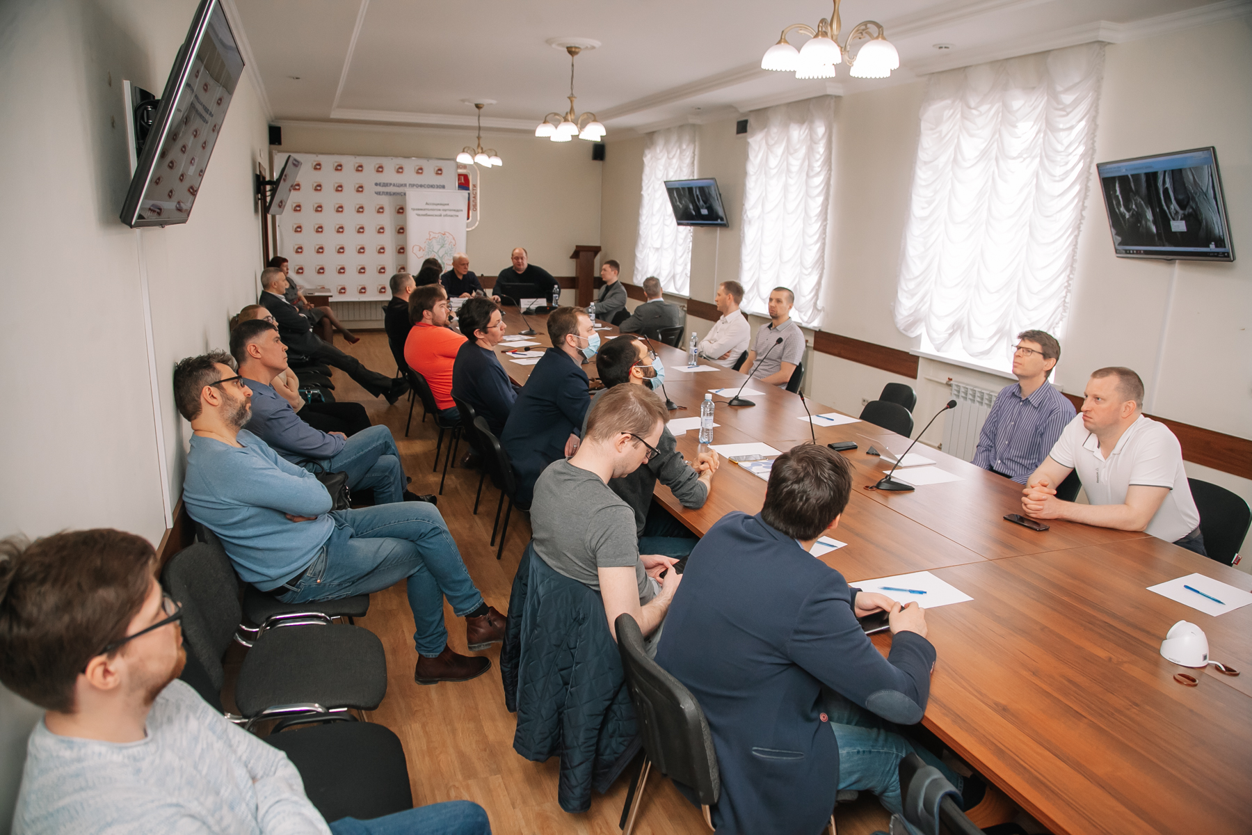 Врачи клиники FMC приняли активное участие в проведении II региональной Школы артроскопии